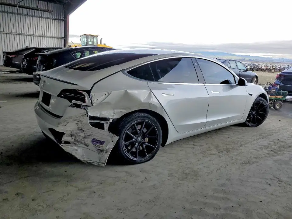 2019 TESLA MODEL 3   
