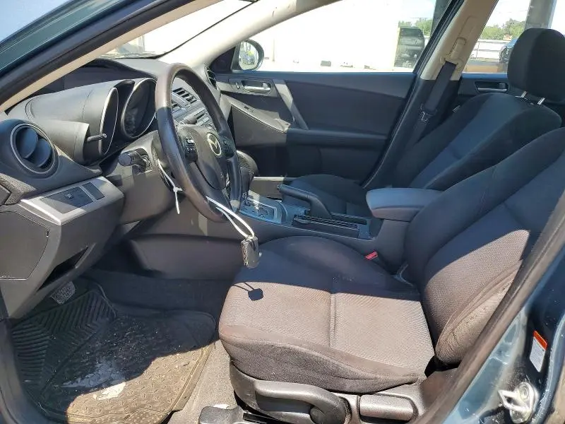 2010 MAZDA 3 I  
