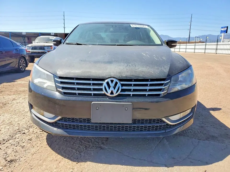 2013 VOLKSWAGEN PASSAT SEL  
