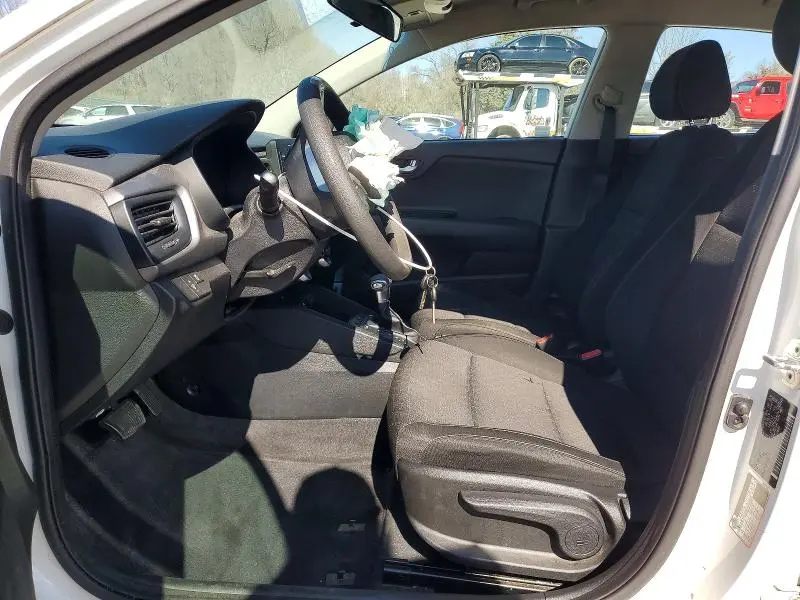 2019 KIA RIO LX  