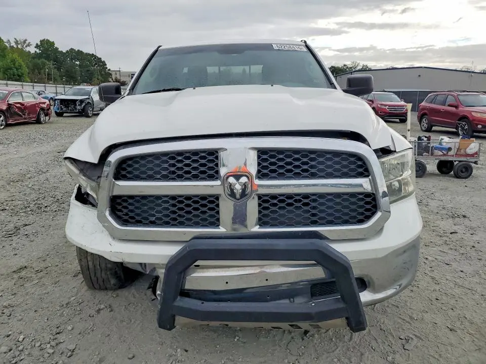 2013 RAM 1500 SLT  