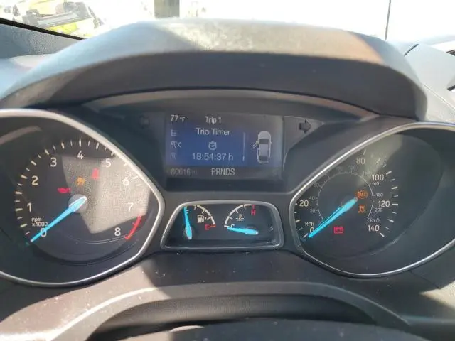 2017 FORD ESCAPE SE  