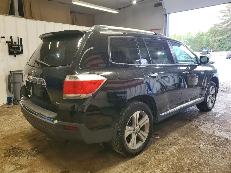 2013 TOYOTA HIGHLANDER LIMITED  