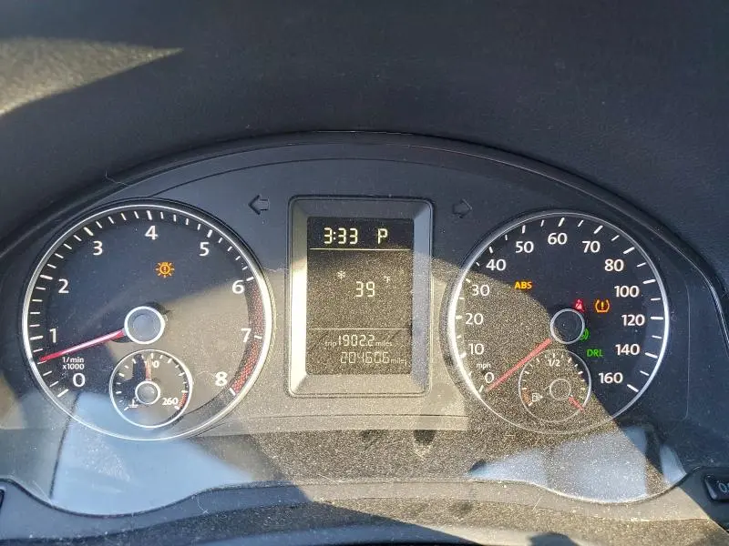 2010 VOLKSWAGEN JETTA S  