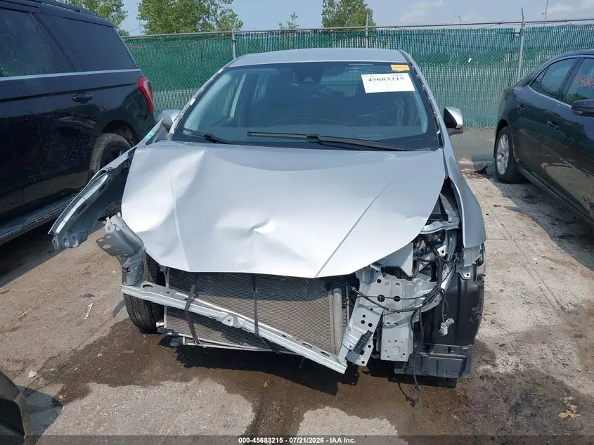2021 TOYOTA PRIUS XLE AWD-E