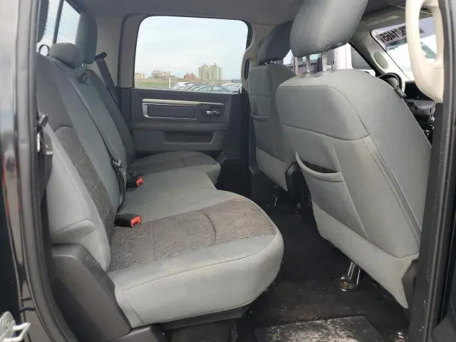 2015 RAM 1500 SLT  