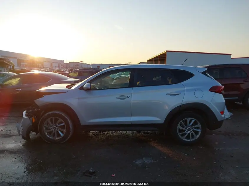 2018 HYUNDAI TUCSON SE