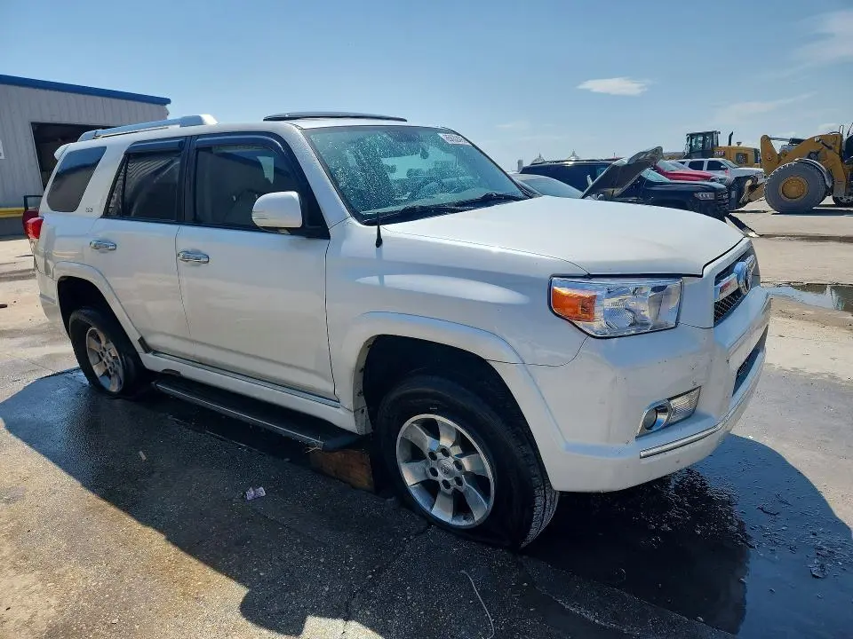2010 TOYOTA 4RUNNER SR5  