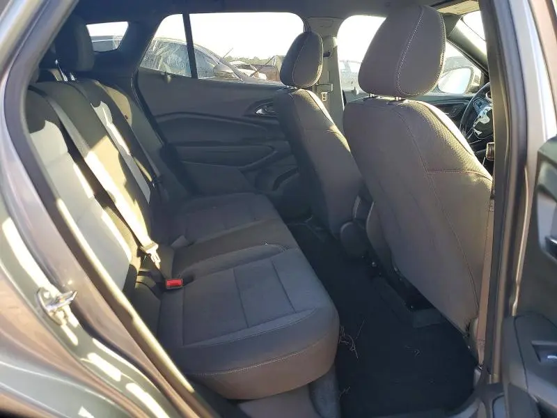 2025 CHEVROLET TRAX 1RS  