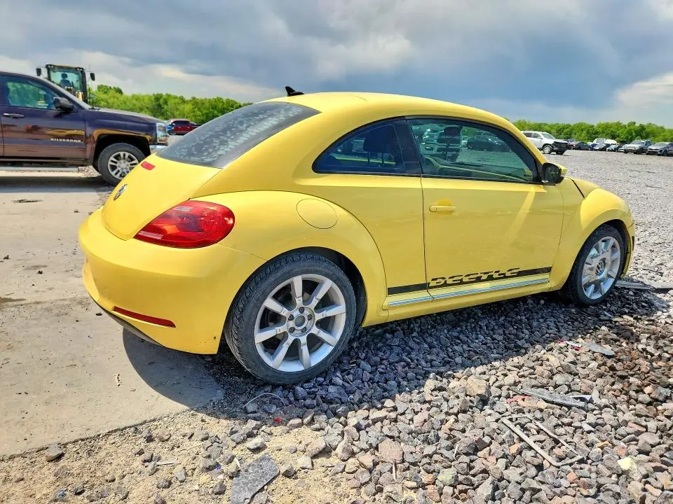 2012 VOLKSWAGEN BEETLE   