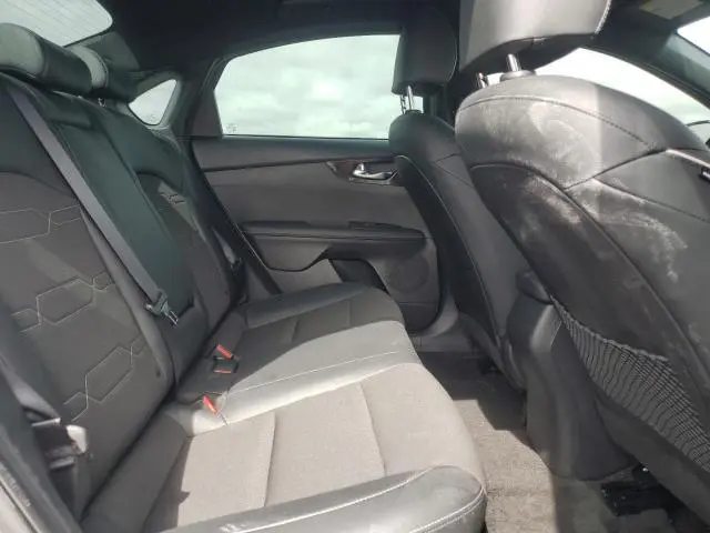 2024 KIA FORTE GT LINE  