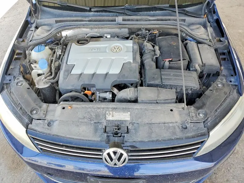 2013 VOLKSWAGEN JETTA TDI  