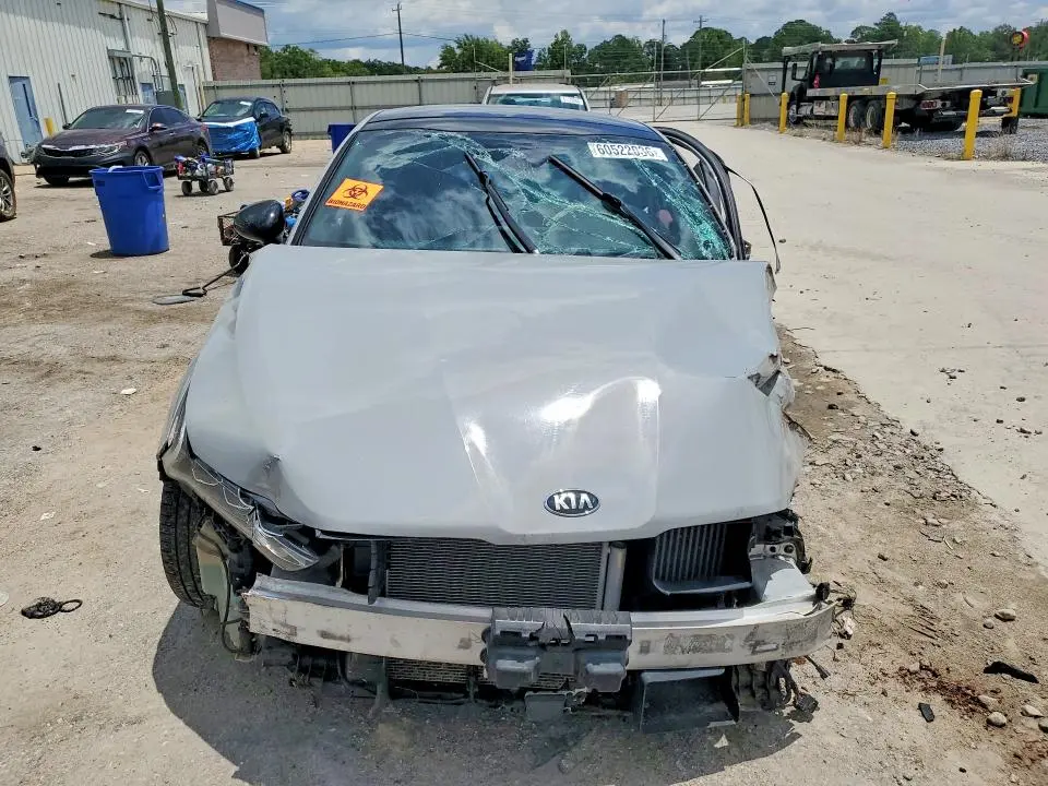 2021 KIA K5 GT LINE  