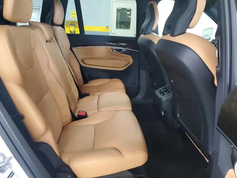 2019 VOLVO XC90 T6 MOMENTUM  