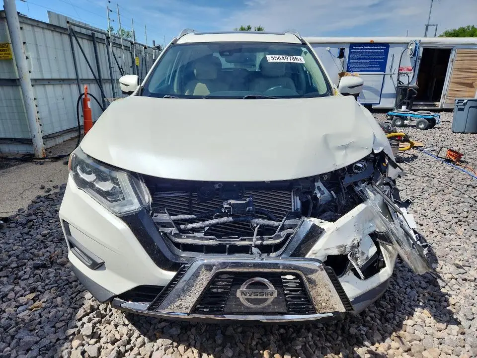 2017 NISSAN ROGUE SL  