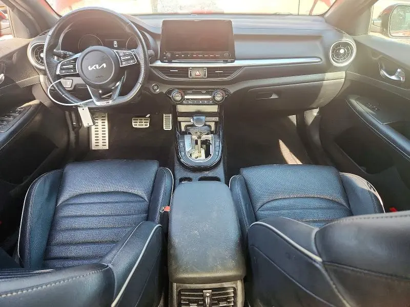 2022 KIA FORTE GT LINE  