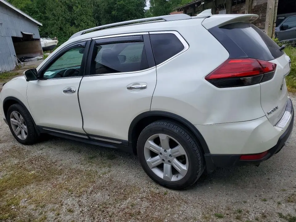 2017 NISSAN ROGUE S  