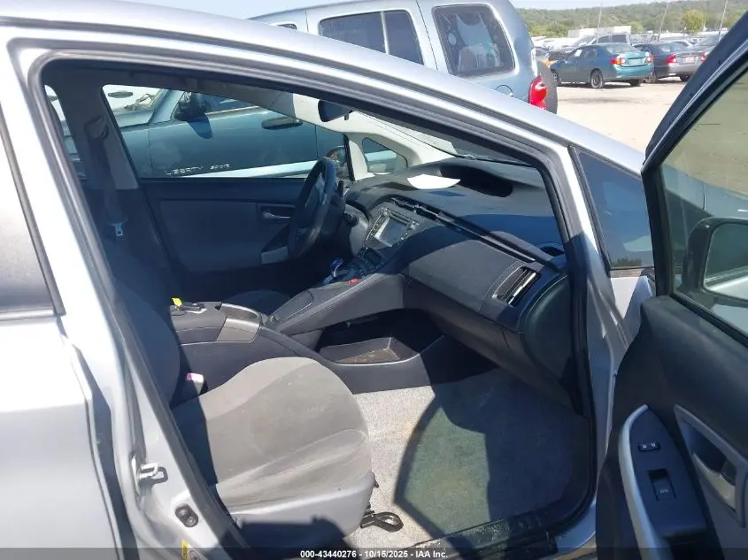 2013 TOYOTA PRIUS TWO