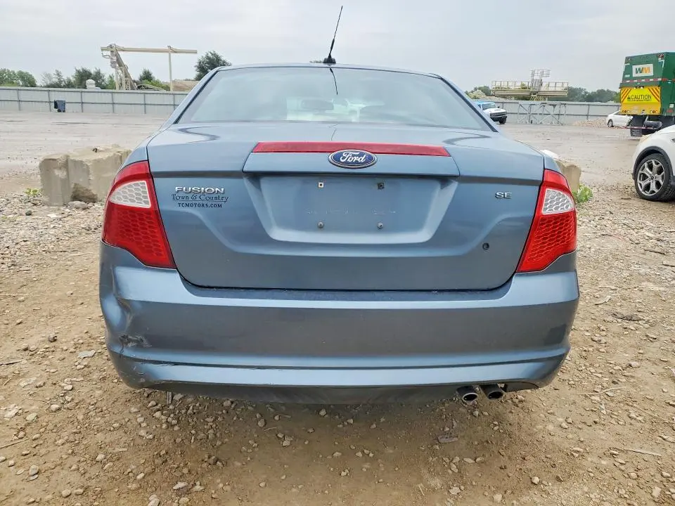 2011 FORD FUSION SE  