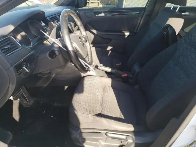 2016 VOLKSWAGEN JETTA SE  