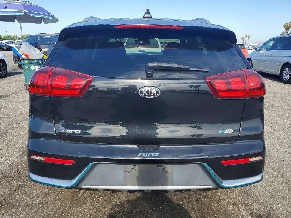 2018 KIA NIRO LX  