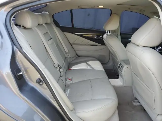2015 INFINITI Q50 BASE  