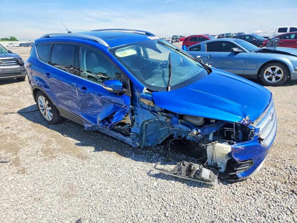 2017 FORD ESCAPE TITANIUM  