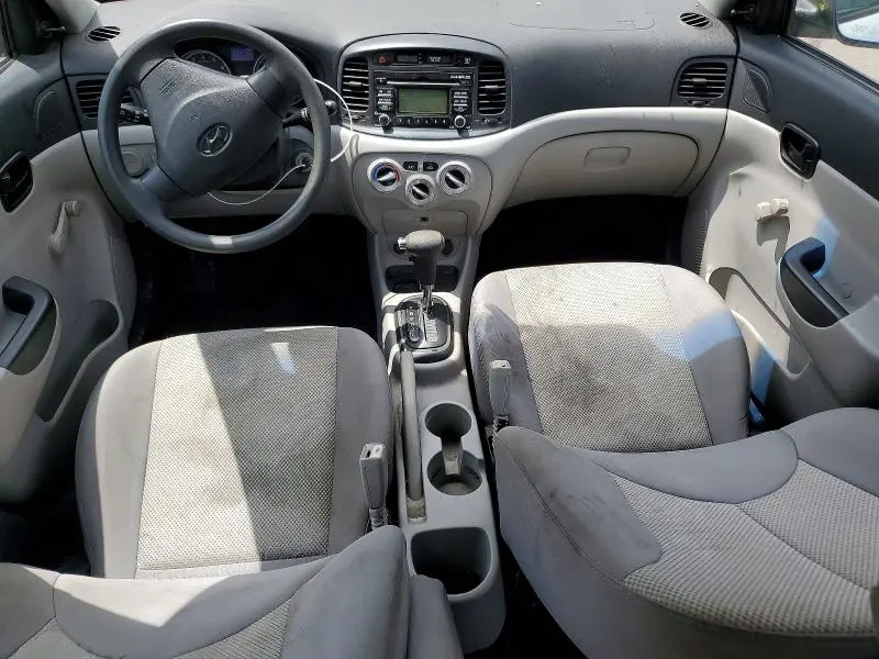 2011 HYUNDAI ACCENT GLS  