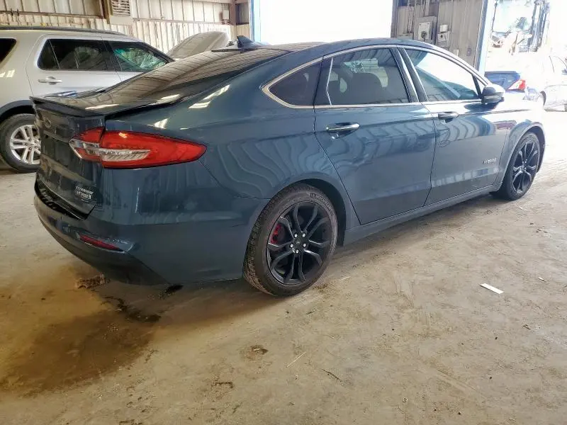 2019 FORD FUSION TITANIUM  