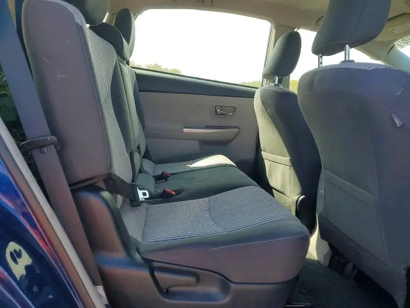 2016 TOYOTA PRIUS V THREE  