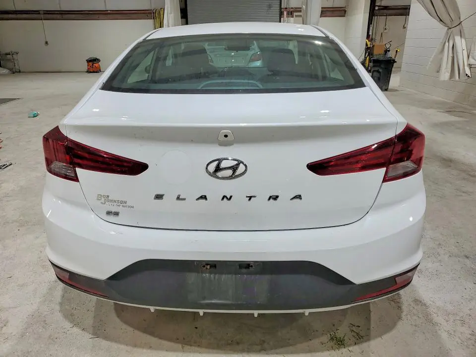 2020 HYUNDAI ELANTRA SE  