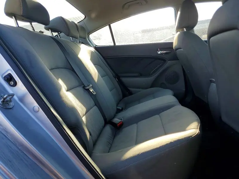 2015 KIA FORTE LX  