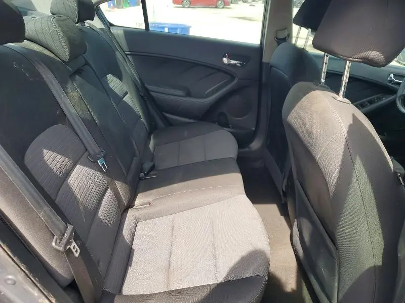 2016 KIA FORTE LX  