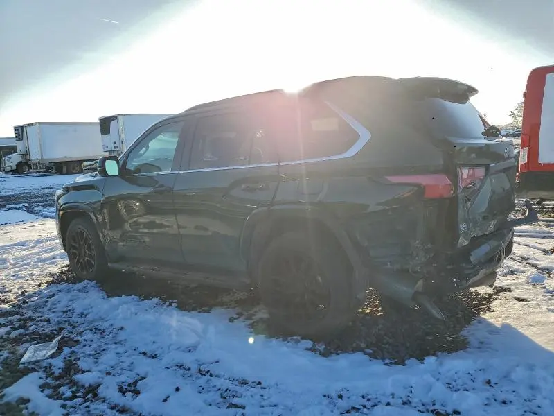 2023 TOYOTA SEQUOIA SR5  