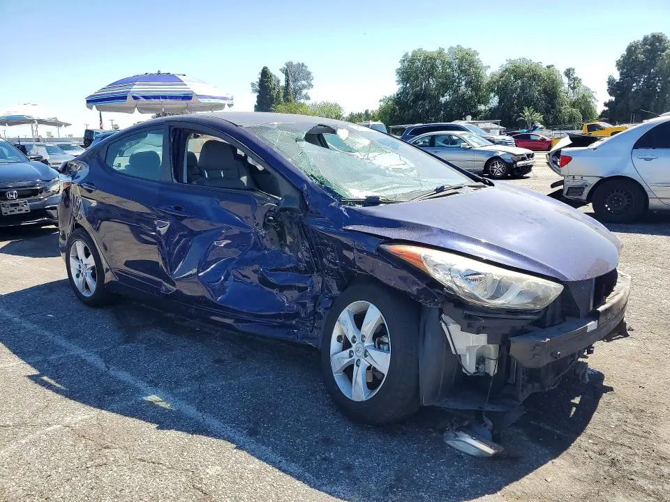 2013 HYUNDAI ELANTRA GLS  