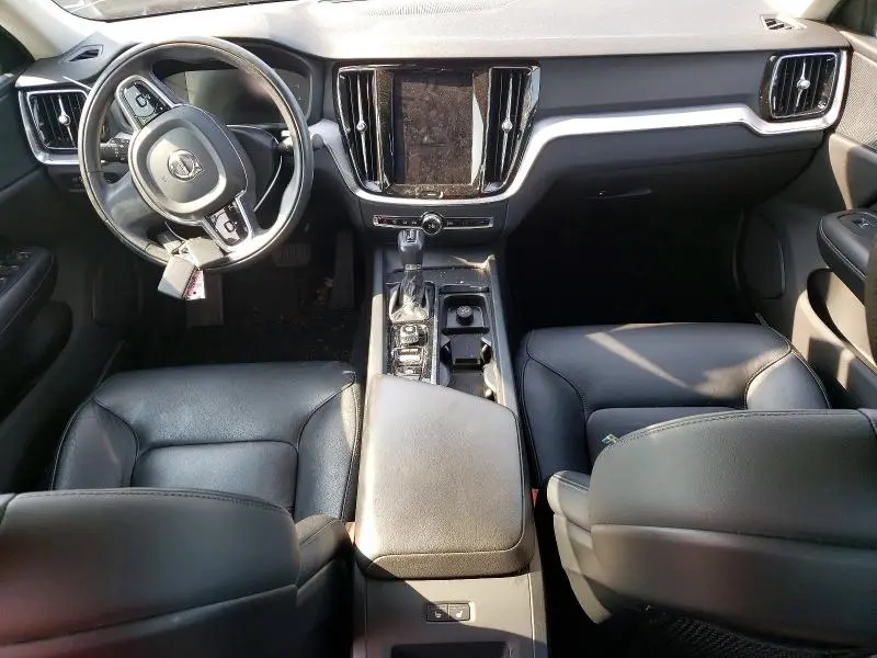 2019 VOLVO S60 T6 MOMENTUM  