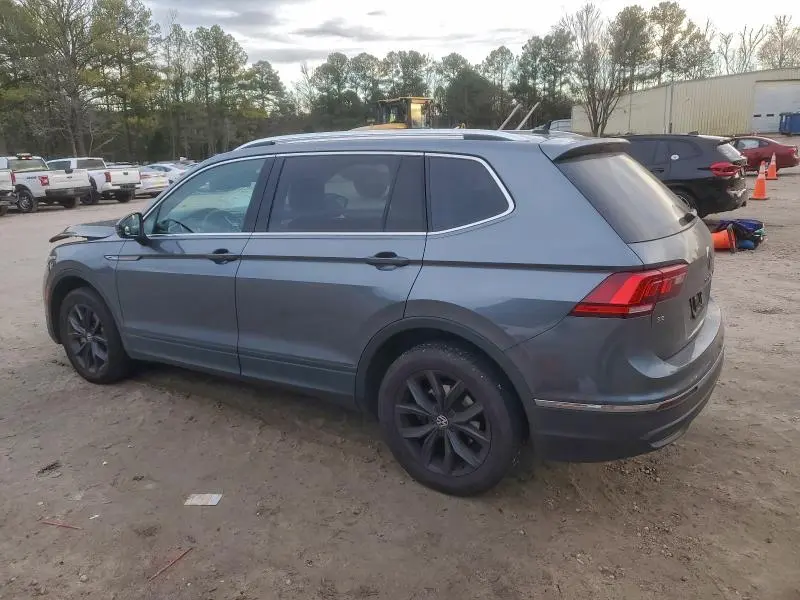 2022 VOLKSWAGEN TIGUAN SE  