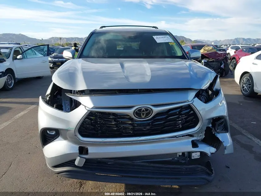 2023 TOYOTA HIGHLANDER LE