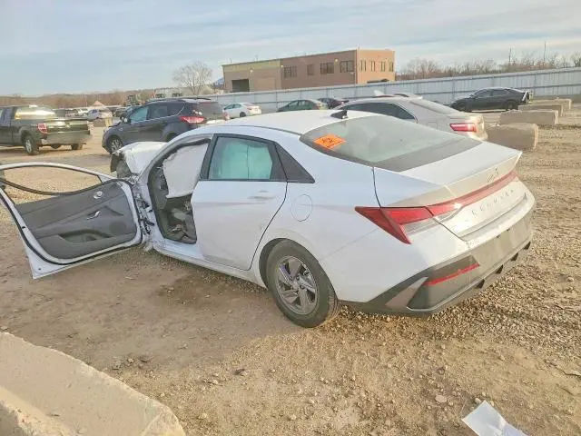 2024 HYUNDAI ELANTRA SE  
