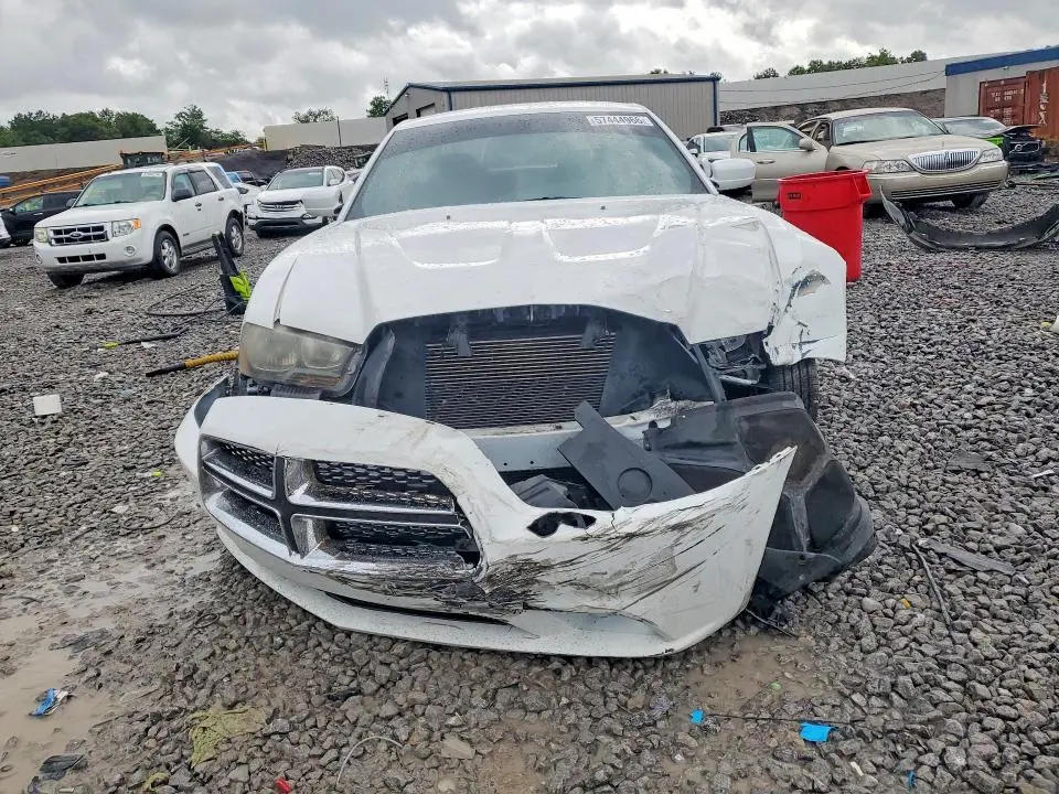 2014 DODGE CHARGER SE  