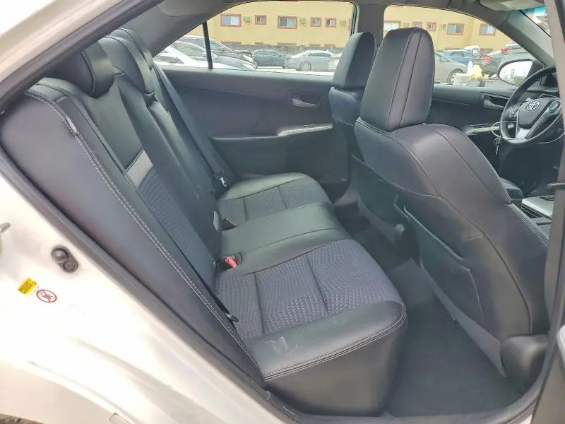 2014 TOYOTA CAMRY SE  