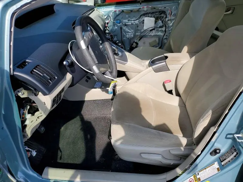 2013 TOYOTA PRIUS THREE  