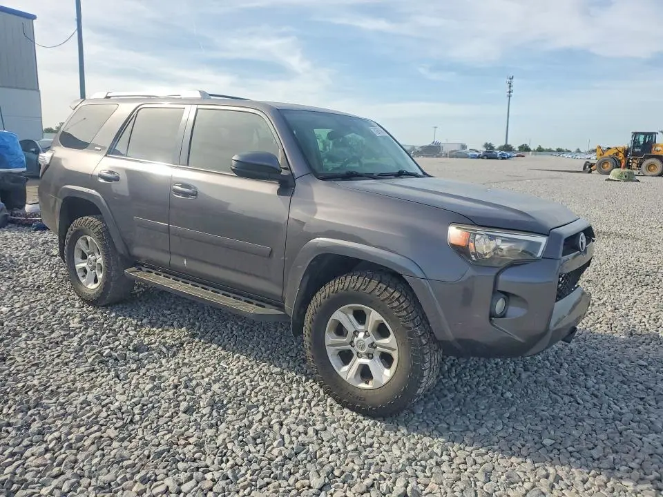 2017 TOYOTA 4RUNNER SR5  