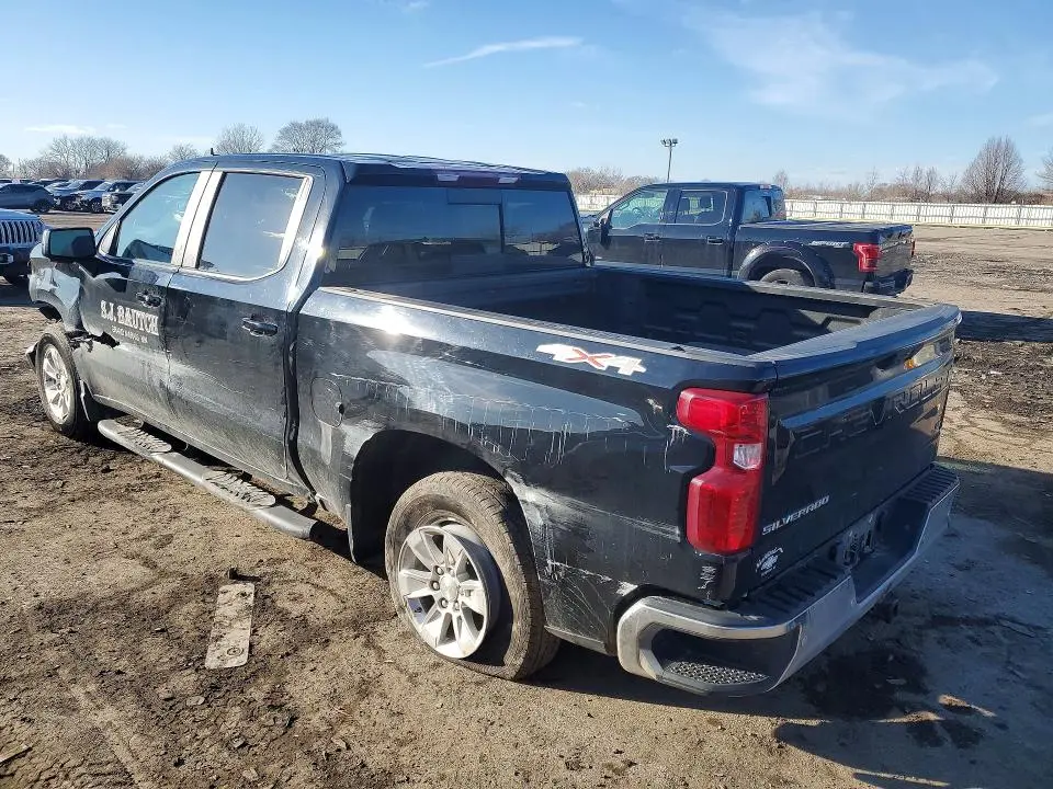 2023 CHEVROLET SILVERADO K1500 LT  