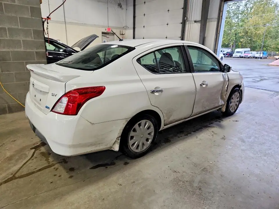 2016 NISSAN VERSA 1.6 SV  