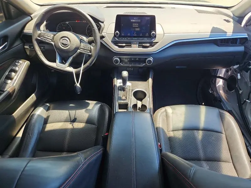 2023 NISSAN ALTIMA SR  