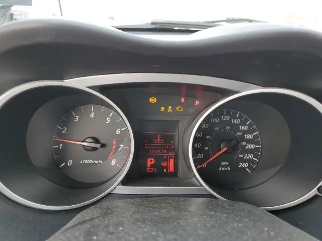 2012 MITSUBISHI OUTLANDER ES