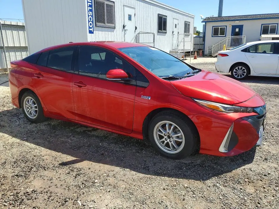 2018 TOYOTA PRIUS   
