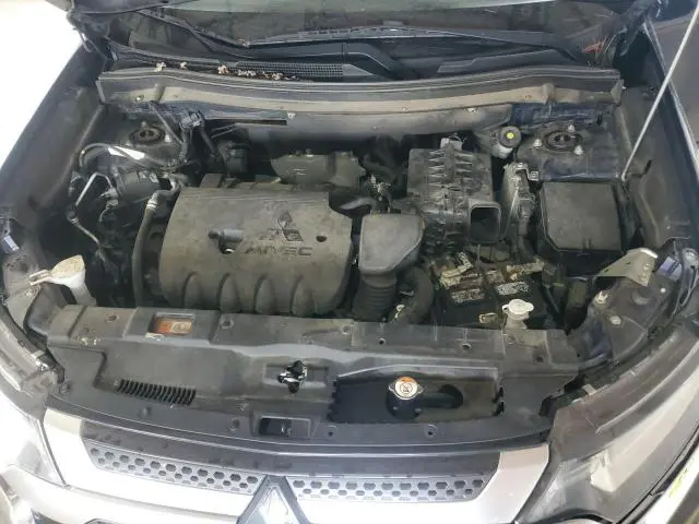 2019 MITSUBISHI OUTLANDER SE  