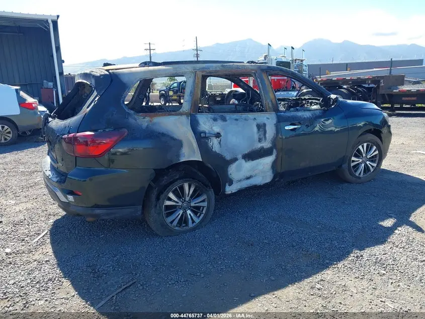 2019 NISSAN PATHFINDER SV
